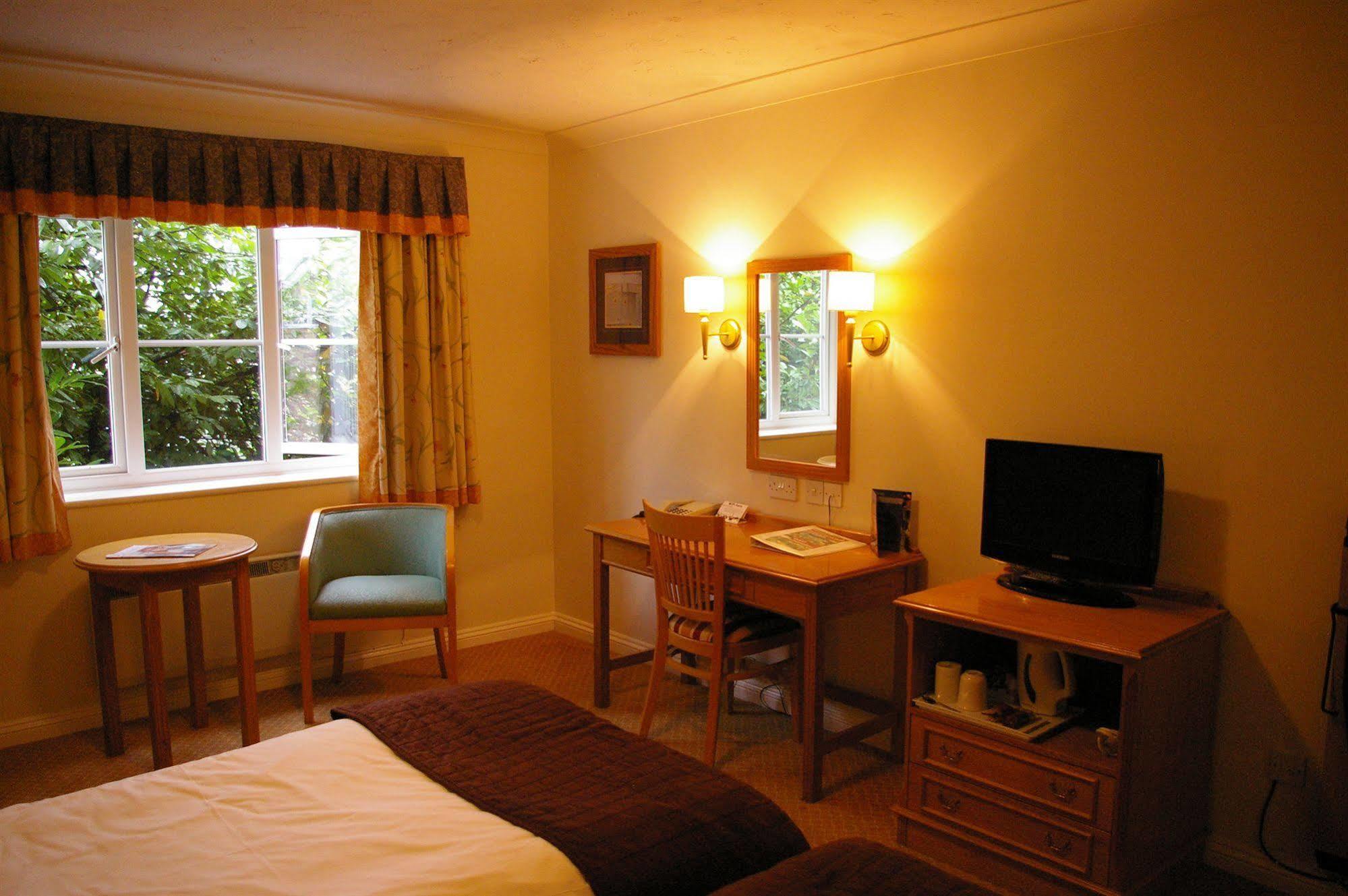 The Georgian, Haslemere, Surrey 外观 照片